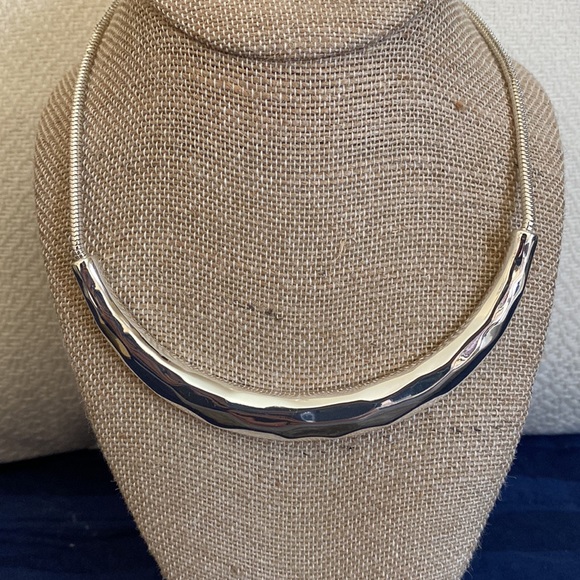 Chloe and Isabel La Lune Sculpted Collar Necklace and Hoop Earrings Set - Picture 3 of 11